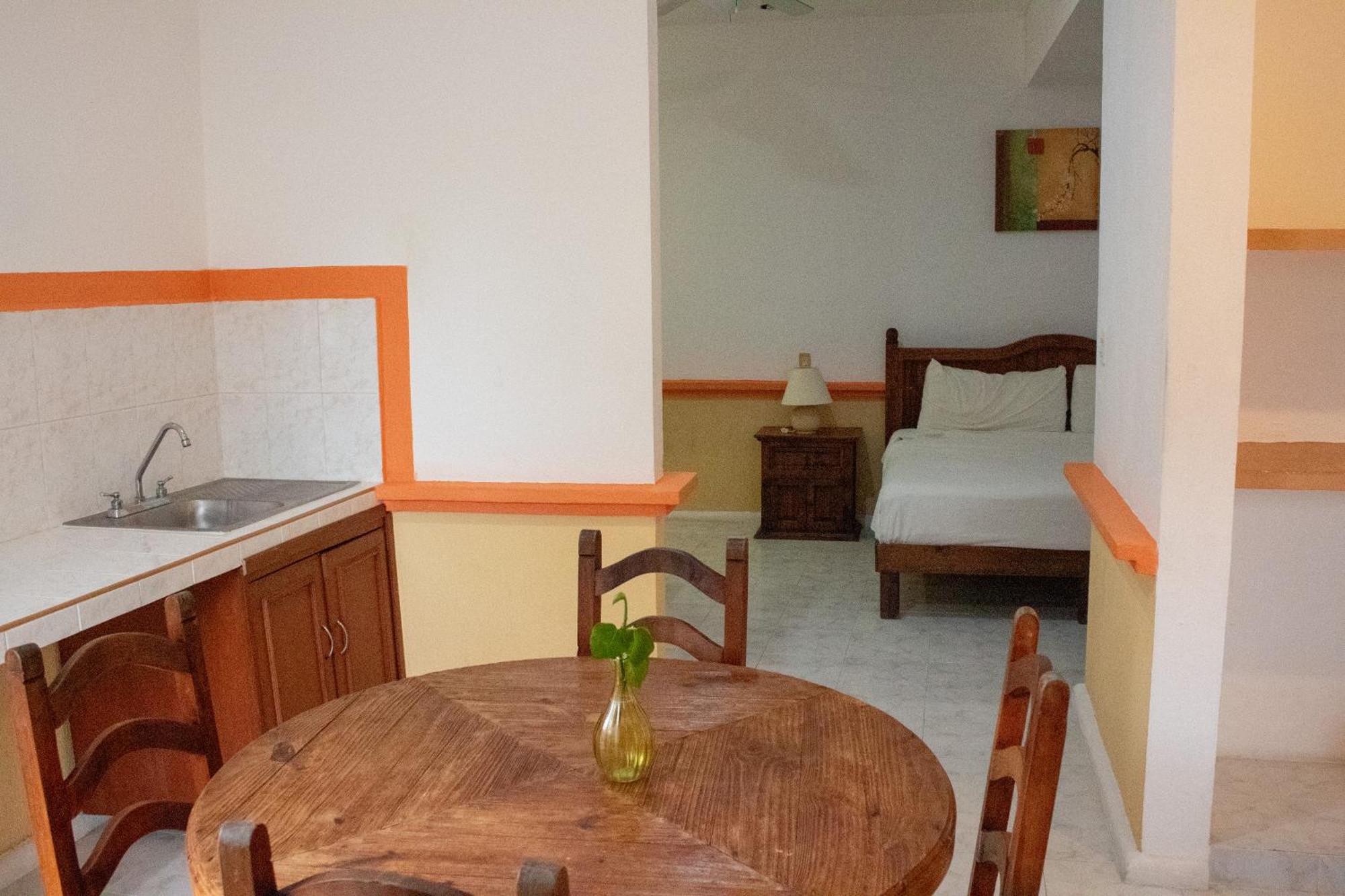 Hotel Vista Caribe 5Ta Av A 5 Pasos De La Playa Πλάγια Ντελ Κάρμεν Εξωτερικό φωτογραφία