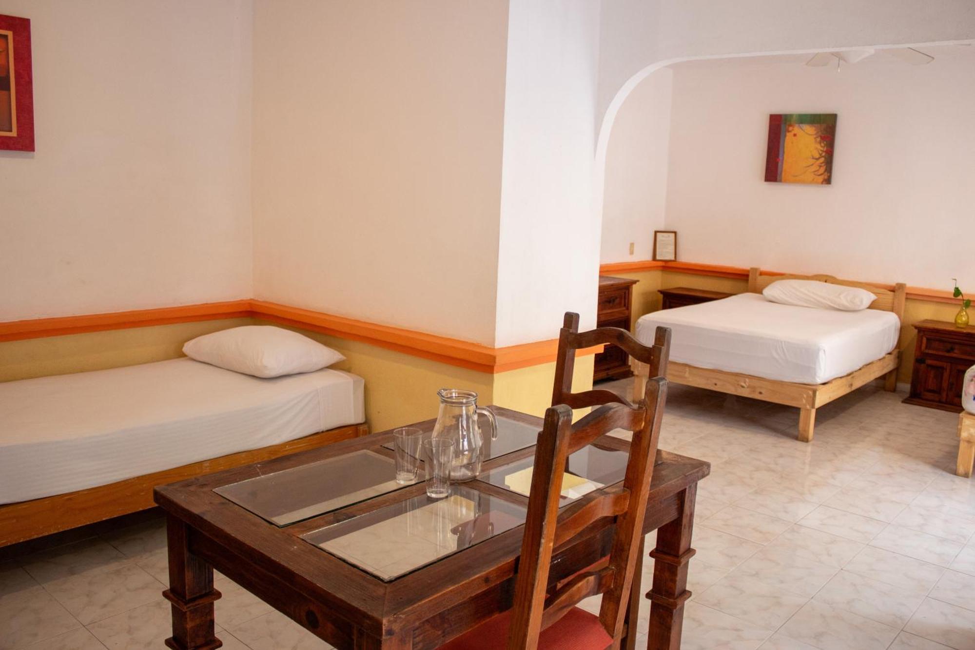 Hotel Vista Caribe 5Ta Av A 5 Pasos De La Playa Πλάγια Ντελ Κάρμεν Εξωτερικό φωτογραφία