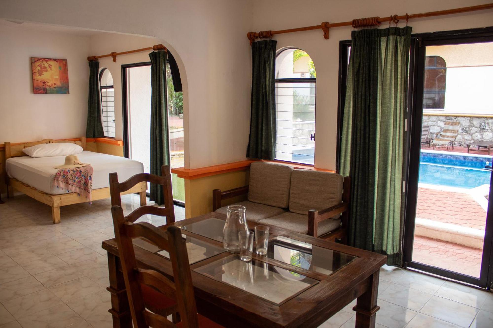Hotel Vista Caribe 5Ta Av A 5 Pasos De La Playa Πλάγια Ντελ Κάρμεν Εξωτερικό φωτογραφία