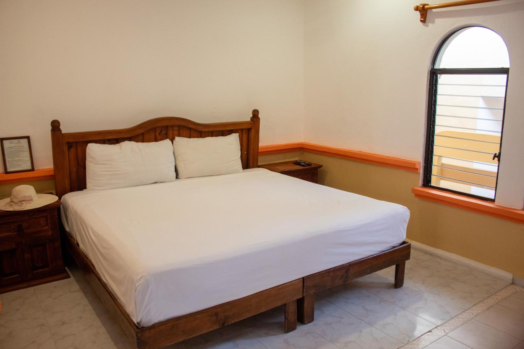 Hotel Vista Caribe 5Ta Av A 5 Pasos De La Playa Πλάγια Ντελ Κάρμεν Εξωτερικό φωτογραφία