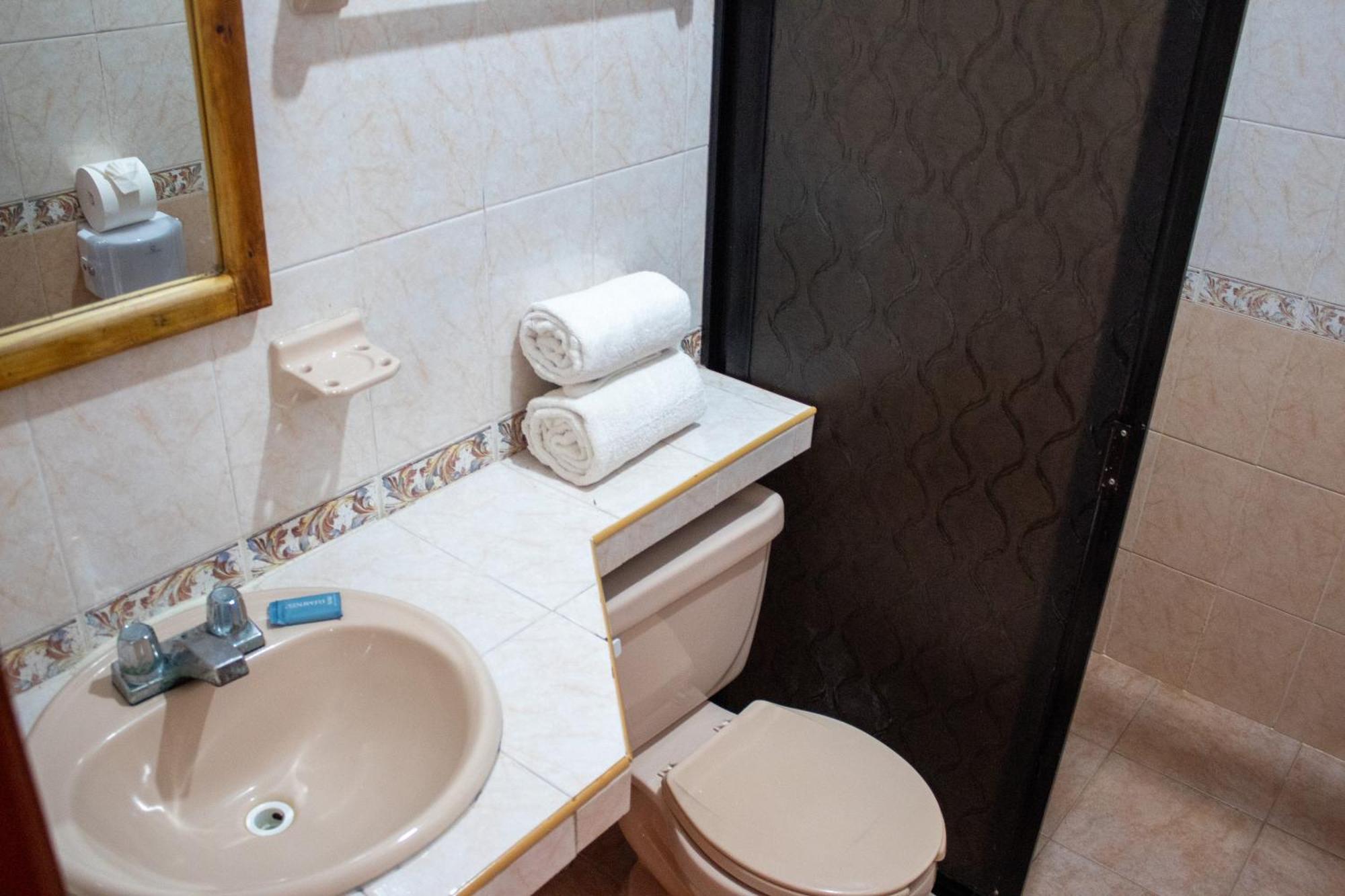 Hotel Vista Caribe 5Ta Av A 5 Pasos De La Playa Πλάγια Ντελ Κάρμεν Εξωτερικό φωτογραφία