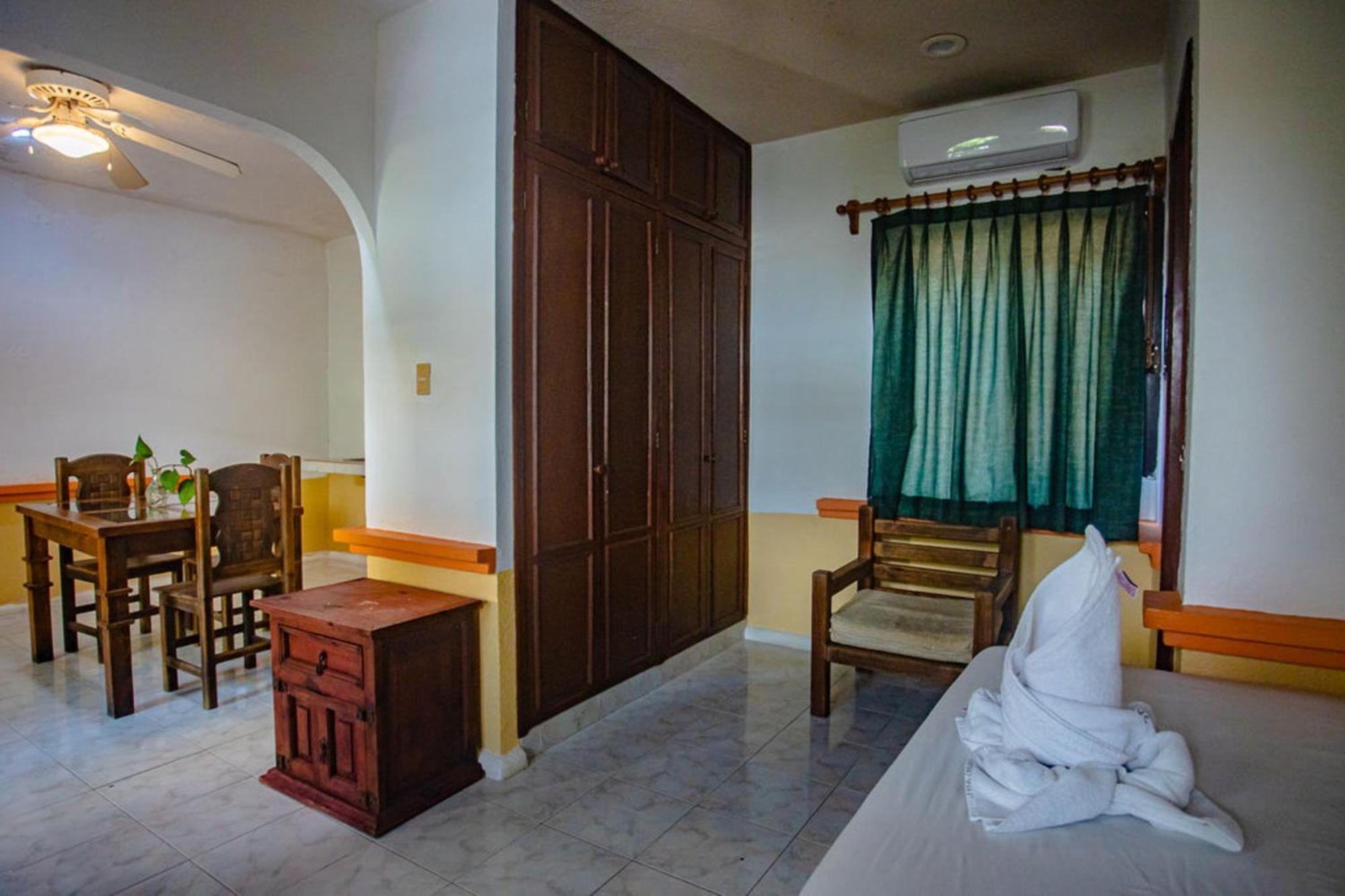 Hotel Vista Caribe 5Ta Av A 5 Pasos De La Playa Πλάγια Ντελ Κάρμεν Εξωτερικό φωτογραφία