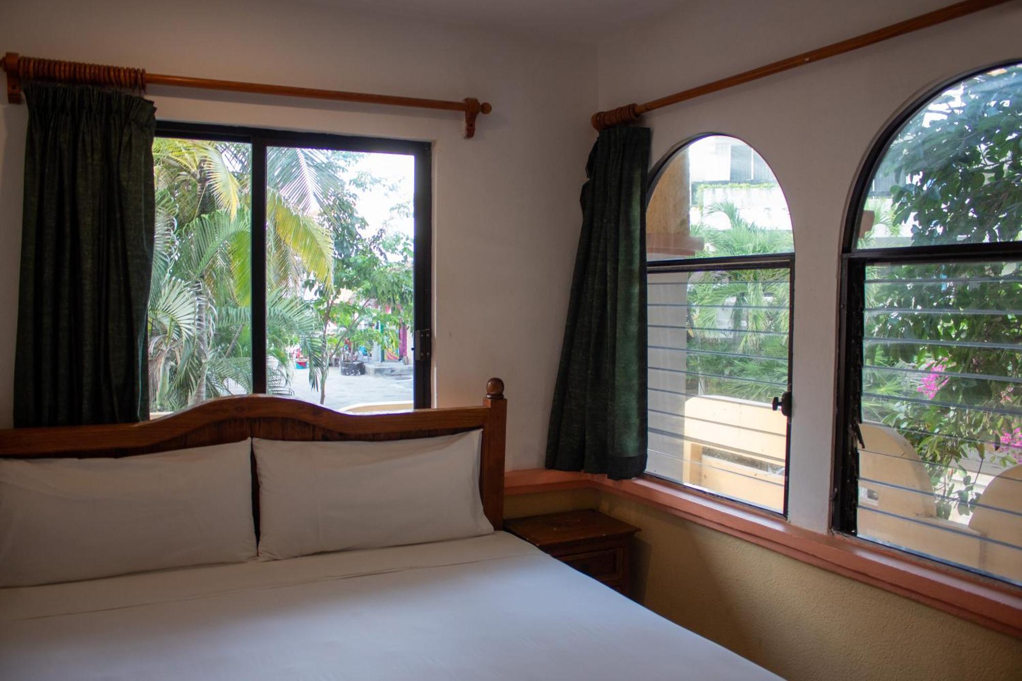 Hotel Vista Caribe 5Ta Av A 5 Pasos De La Playa Πλάγια Ντελ Κάρμεν Εξωτερικό φωτογραφία
