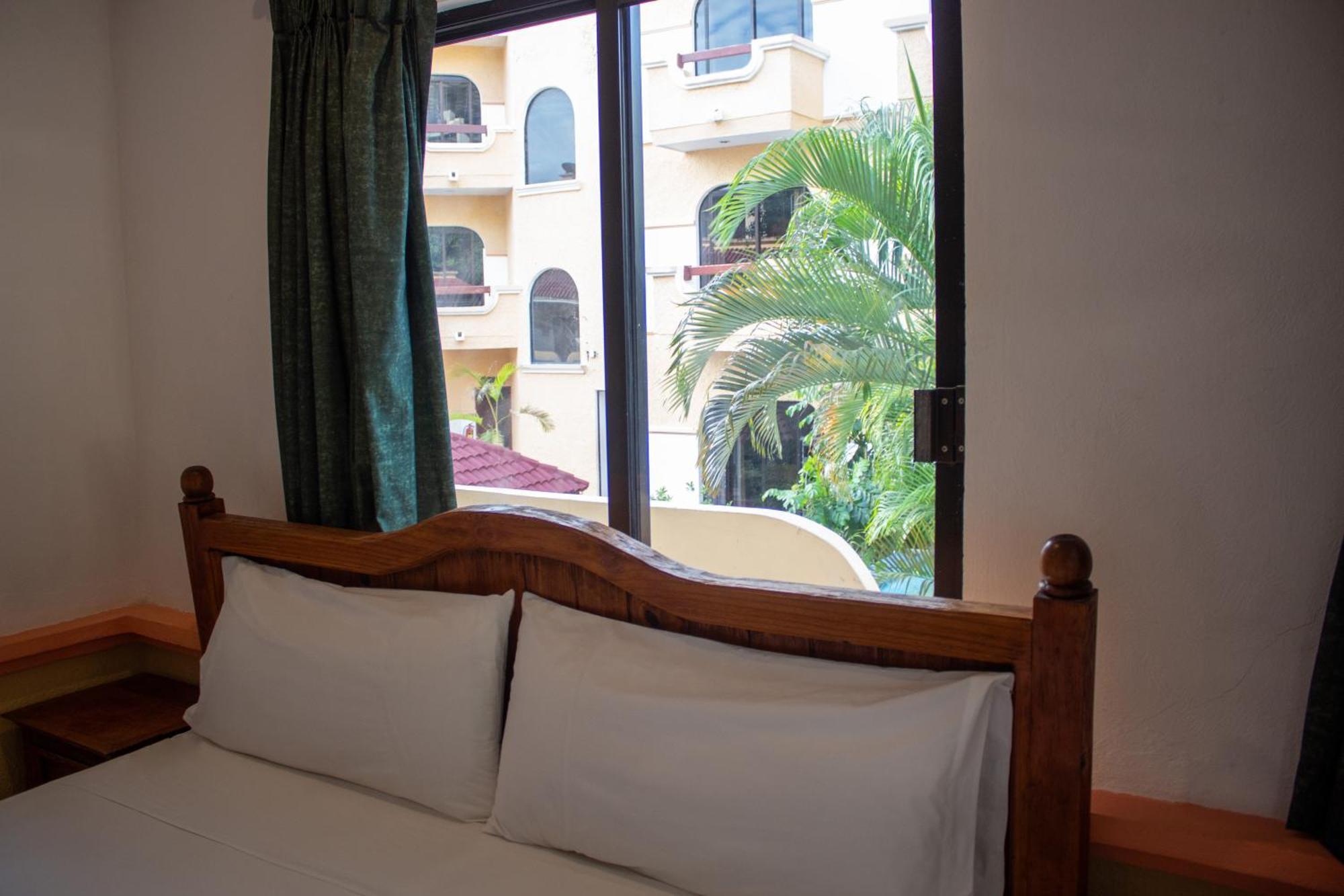 Hotel Vista Caribe 5Ta Av A 5 Pasos De La Playa Πλάγια Ντελ Κάρμεν Εξωτερικό φωτογραφία