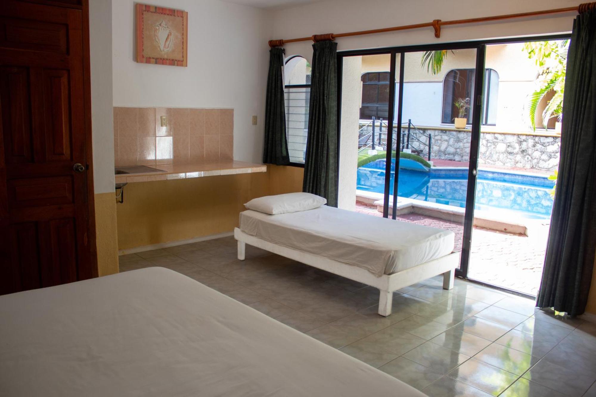 Hotel Vista Caribe 5Ta Av A 5 Pasos De La Playa Πλάγια Ντελ Κάρμεν Εξωτερικό φωτογραφία
