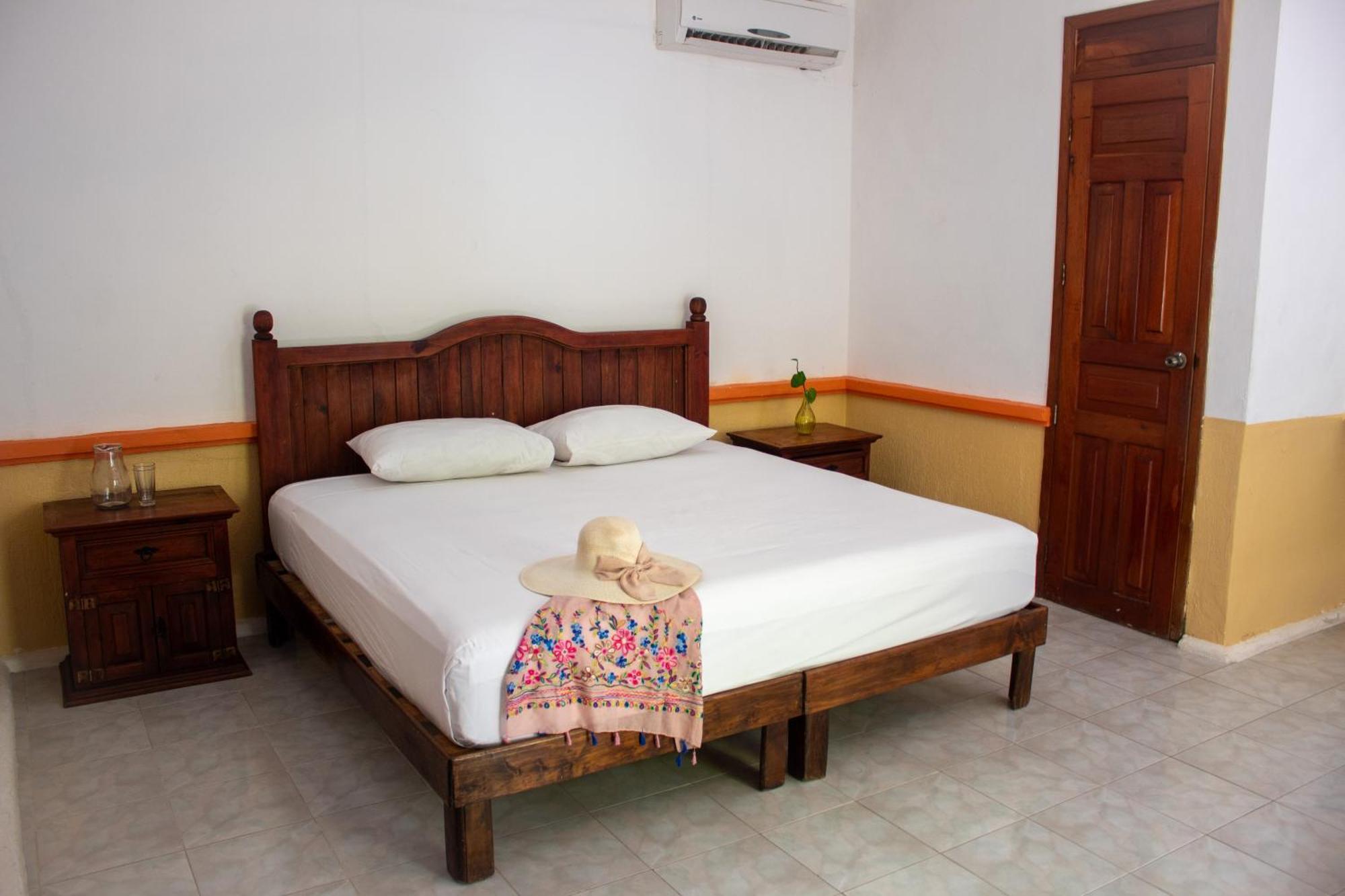Hotel Vista Caribe 5Ta Av A 5 Pasos De La Playa Πλάγια Ντελ Κάρμεν Εξωτερικό φωτογραφία
