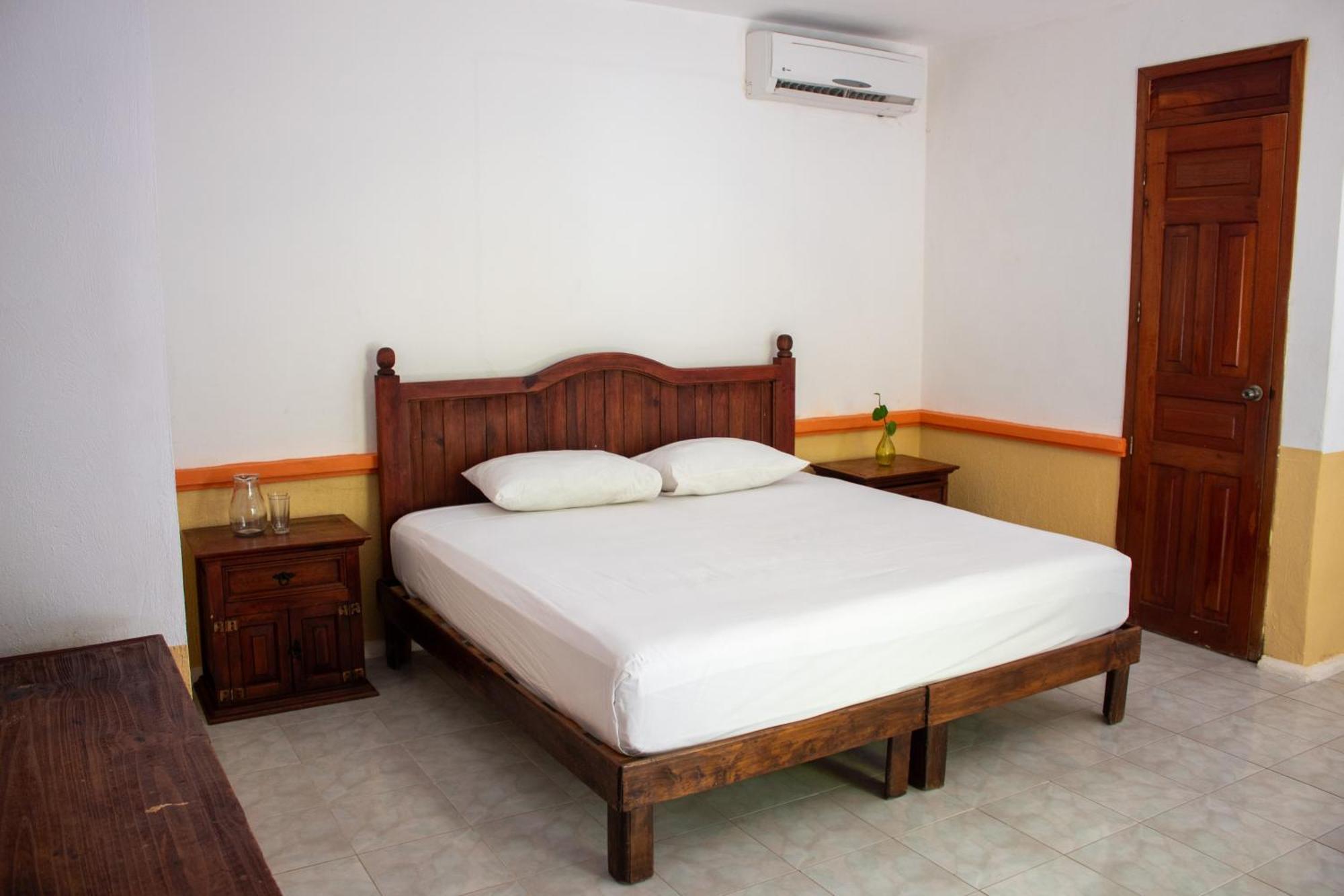 Hotel Vista Caribe 5Ta Av A 5 Pasos De La Playa Πλάγια Ντελ Κάρμεν Εξωτερικό φωτογραφία