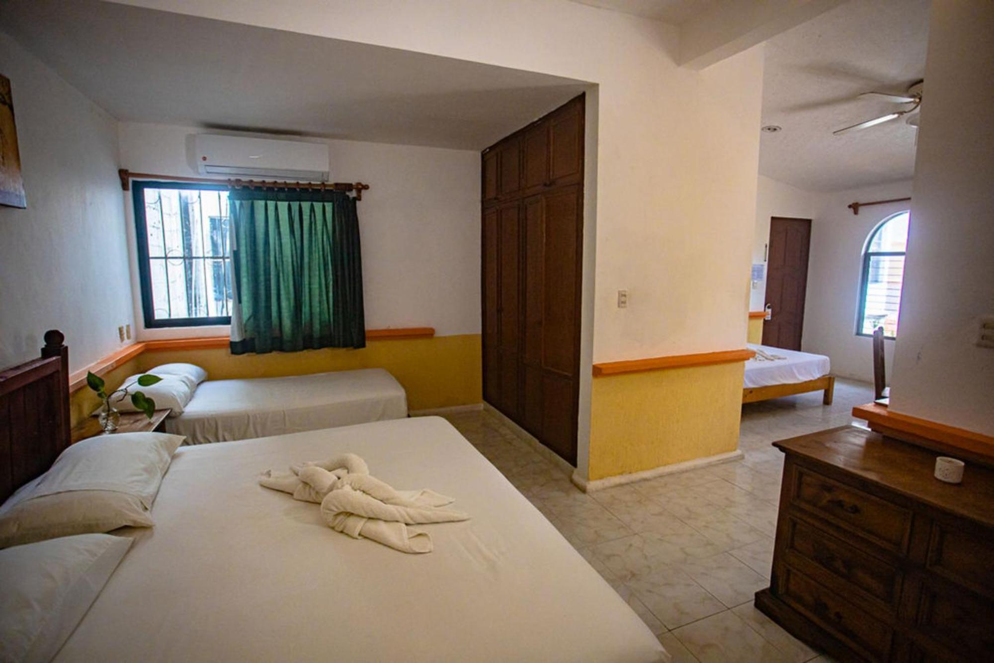 Hotel Vista Caribe 5Ta Av A 5 Pasos De La Playa Πλάγια Ντελ Κάρμεν Εξωτερικό φωτογραφία