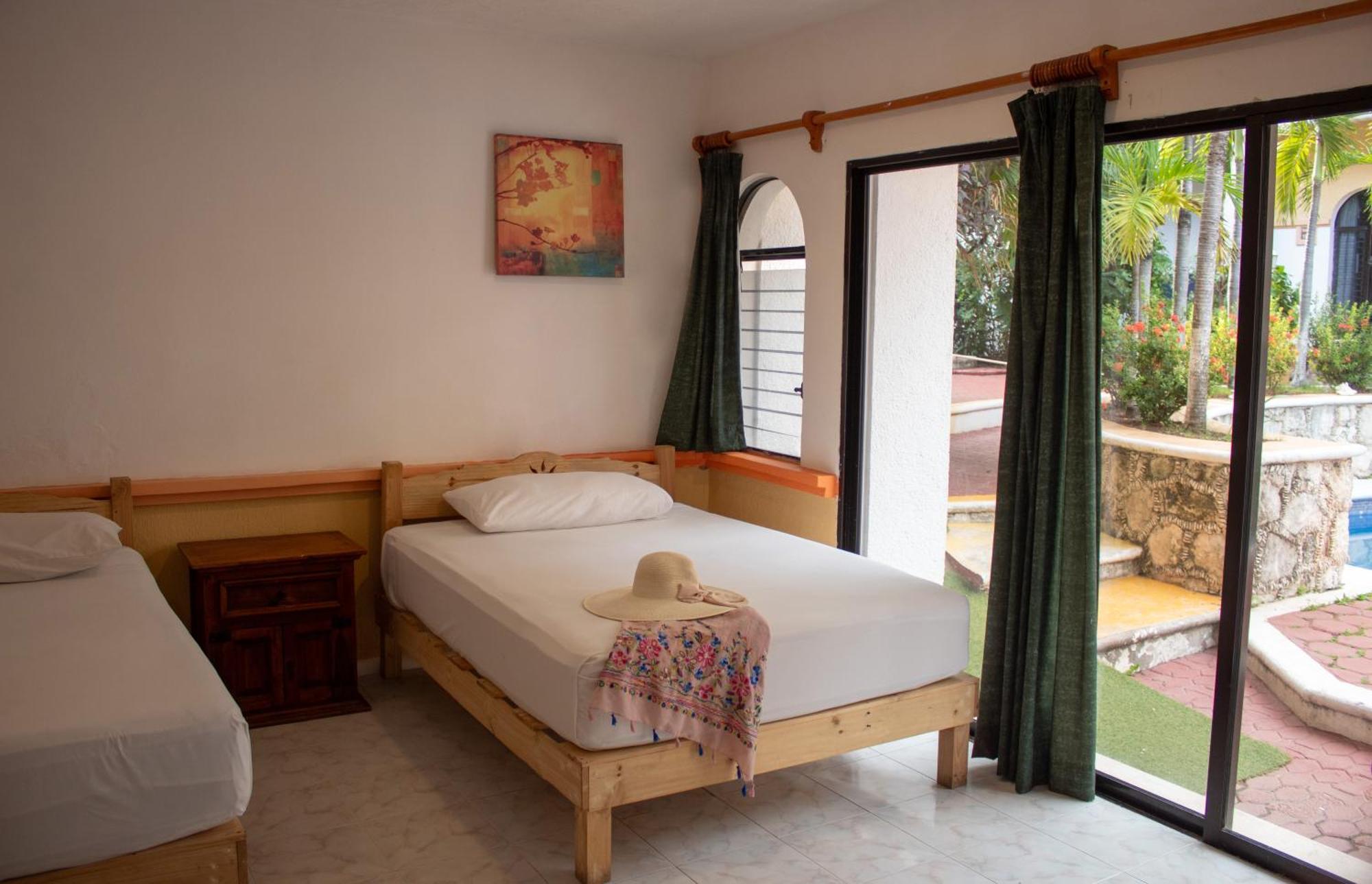 Hotel Vista Caribe 5Ta Av A 5 Pasos De La Playa Πλάγια Ντελ Κάρμεν Εξωτερικό φωτογραφία